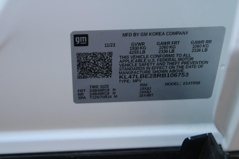 Buick Envista Vehicle Full-screen Gallery Image 16