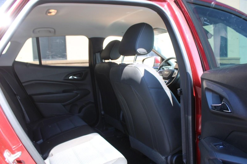 Chevrolet Trax Vehicle Full-screen Gallery Image 09