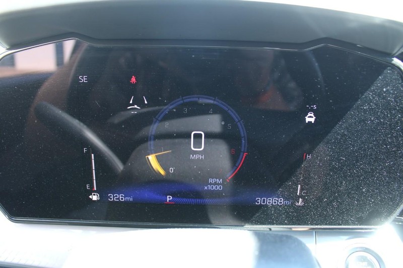 Chevrolet Trax Vehicle Full-screen Gallery Image 17