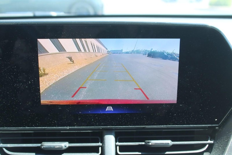 Chevrolet Trax Vehicle Full-screen Gallery Image 19