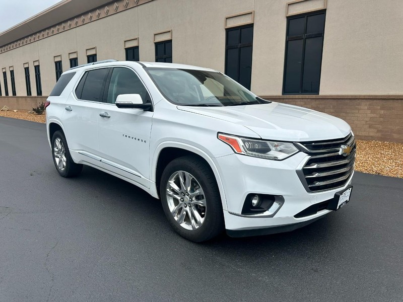 Chevrolet Traverse Vehicle Full-screen Gallery Image 02