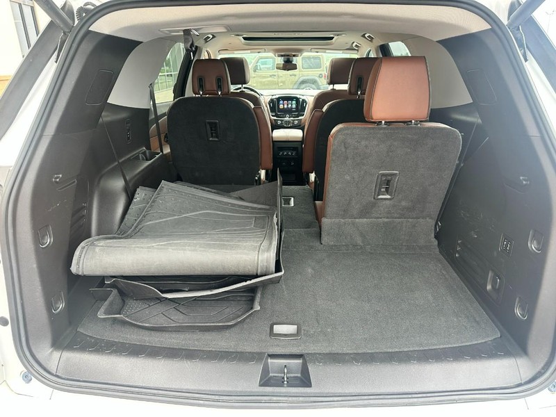 Chevrolet Traverse Vehicle Full-screen Gallery Image 05