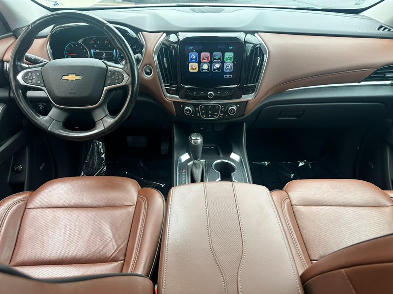 Chevrolet Traverse Vehicle Full-screen Gallery Image 12