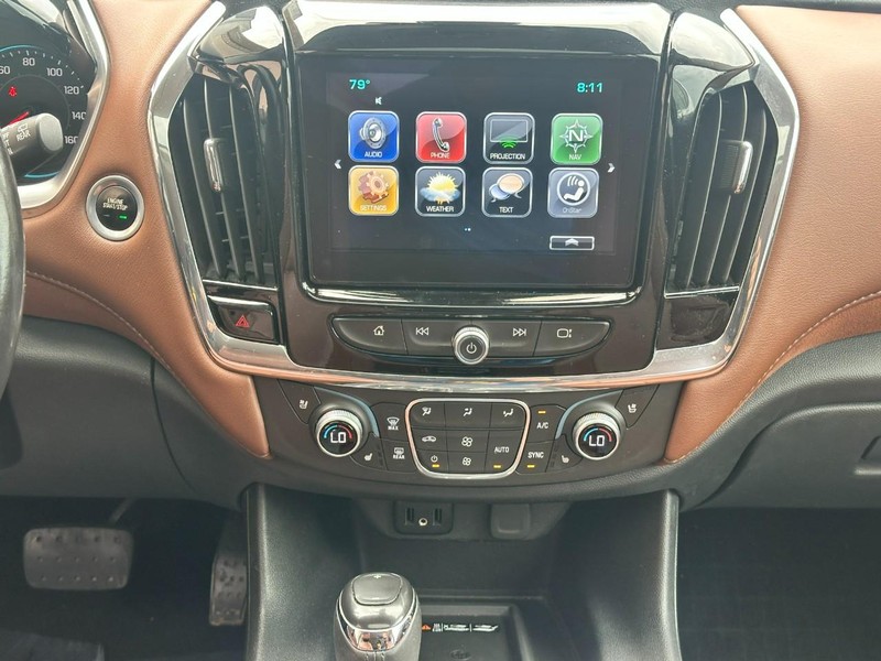 Chevrolet Traverse Vehicle Full-screen Gallery Image 15