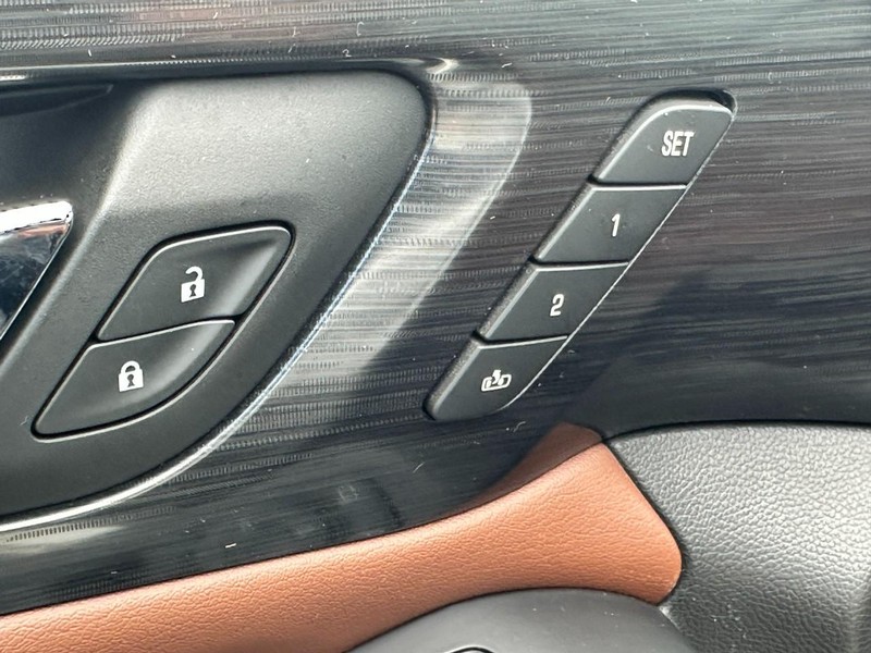 Chevrolet Traverse Vehicle Full-screen Gallery Image 19