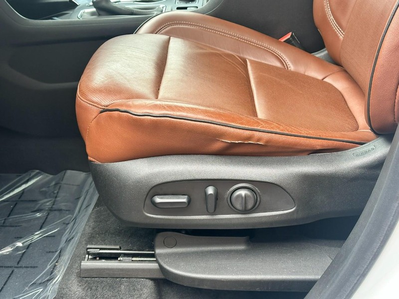 Chevrolet Traverse Vehicle Full-screen Gallery Image 20