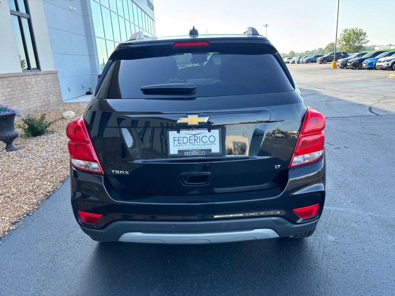 Chevrolet Trax Vehicle Full-screen Gallery Image 04