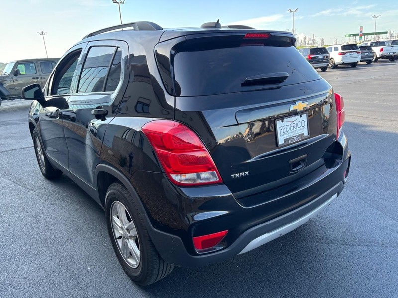 Chevrolet Trax Vehicle Full-screen Gallery Image 05