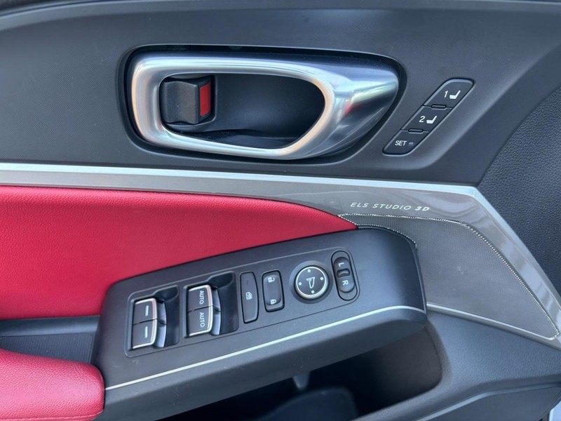 Acura Integra Vehicle Full-screen Gallery Image 15