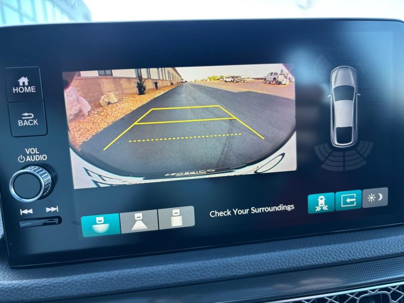 Acura Integra Vehicle Full-screen Gallery Image 19