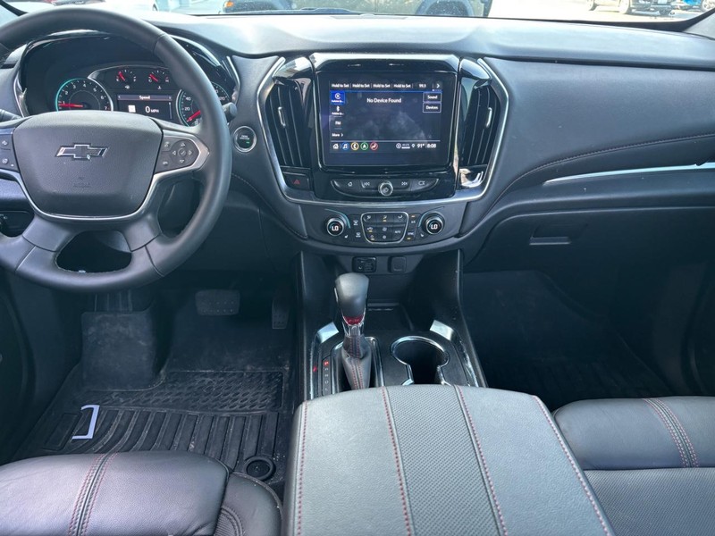 Chevrolet Traverse Limited Vehicle Full-screen Gallery Image 11