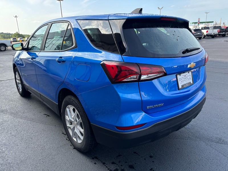Chevrolet Equinox Vehicle Full-screen Gallery Image 05