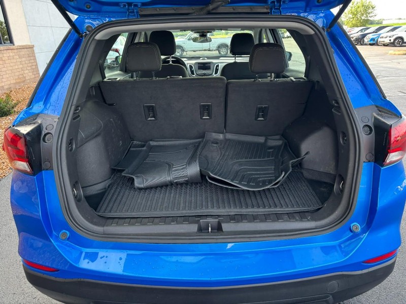 Chevrolet Equinox Vehicle Full-screen Gallery Image 06