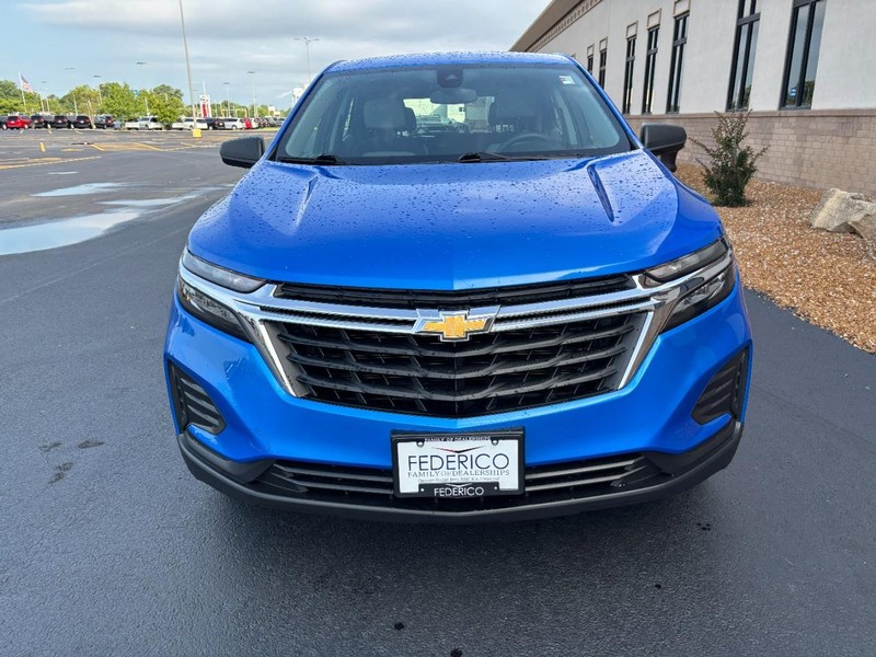 Chevrolet Equinox Vehicle Full-screen Gallery Image 08