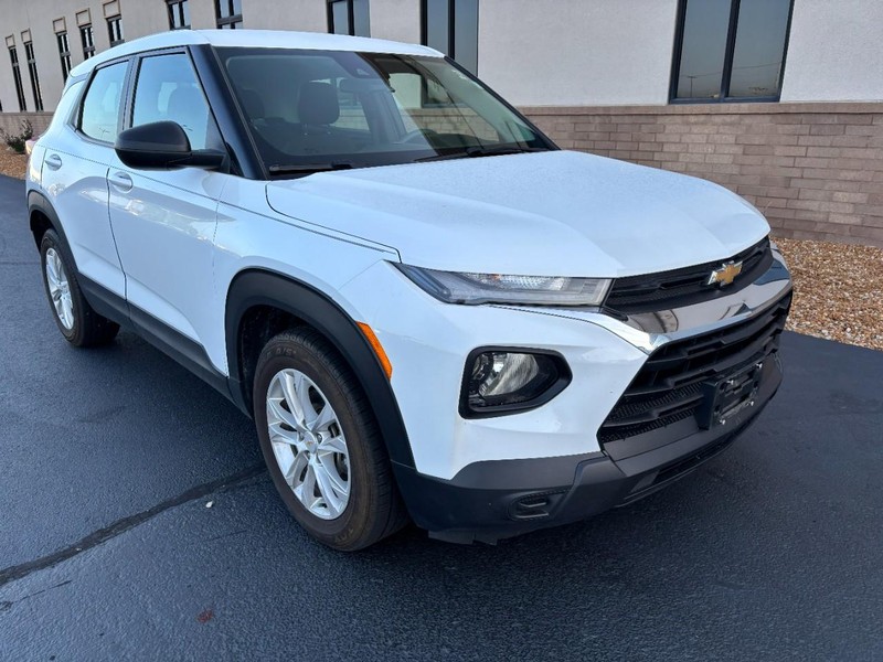 Chevrolet TrailBlazer Vehicle Full-screen Gallery Image 02