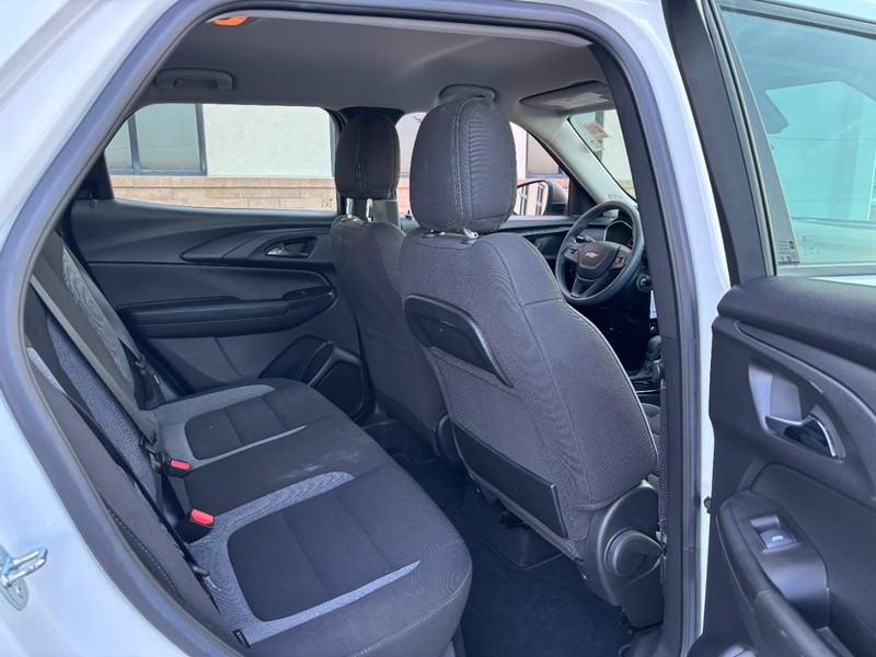 Chevrolet TrailBlazer Vehicle Full-screen Gallery Image 09