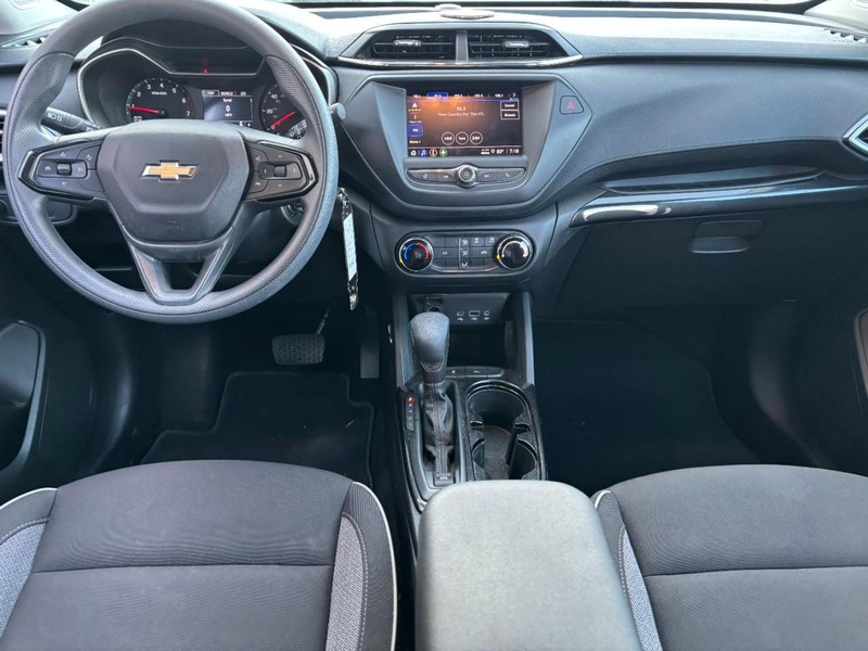 Chevrolet TrailBlazer Vehicle Full-screen Gallery Image 10