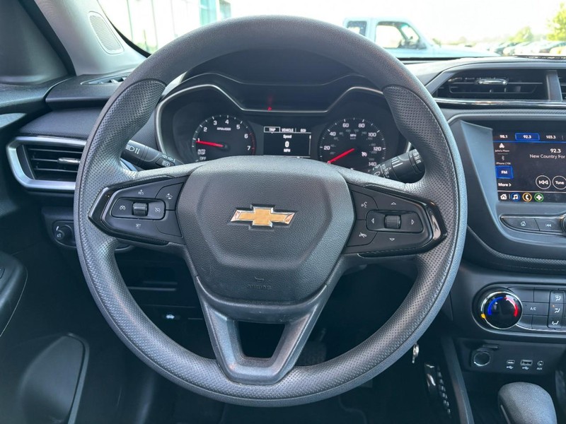 Chevrolet TrailBlazer Vehicle Full-screen Gallery Image 11