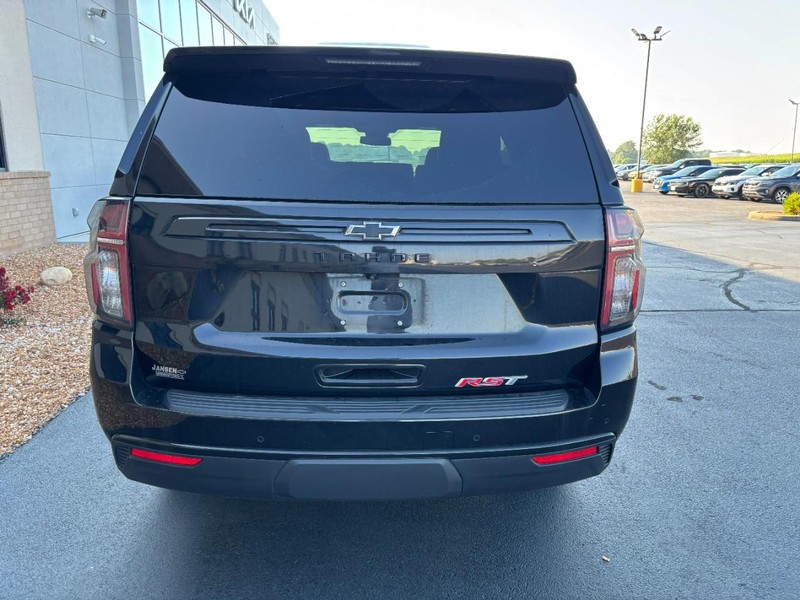 Chevrolet Tahoe Vehicle Full-screen Gallery Image 04