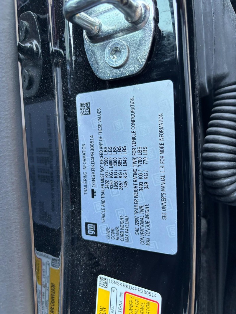Chevrolet Tahoe Vehicle Full-screen Gallery Image 16