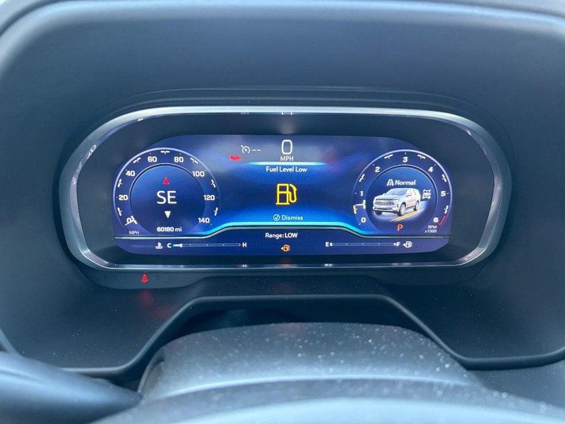 Chevrolet Tahoe Vehicle Full-screen Gallery Image 17