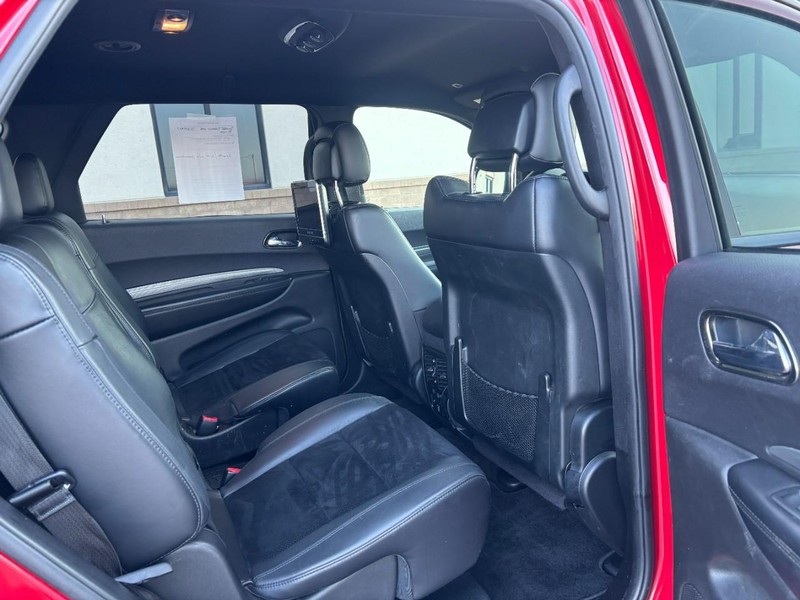 Dodge Durango Vehicle Full-screen Gallery Image 09