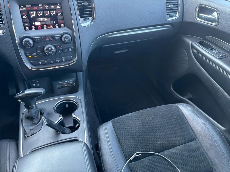 Dodge Durango Vehicle Full-screen Gallery Image 14