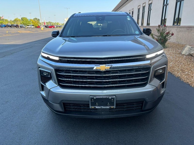 Chevrolet Traverse Vehicle Full-screen Gallery Image 08