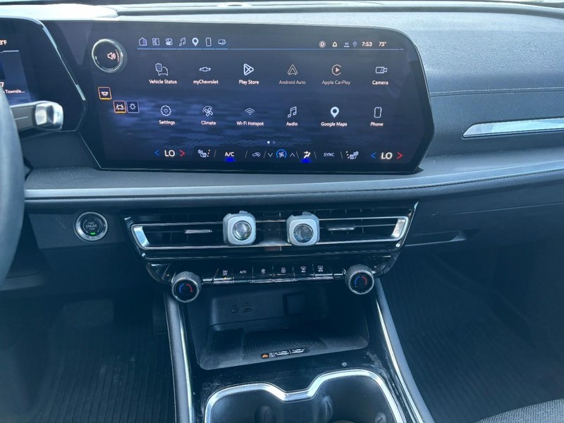 Chevrolet Traverse Vehicle Full-screen Gallery Image 12