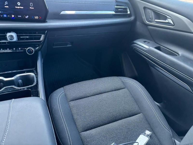 Chevrolet Traverse Vehicle Full-screen Gallery Image 13