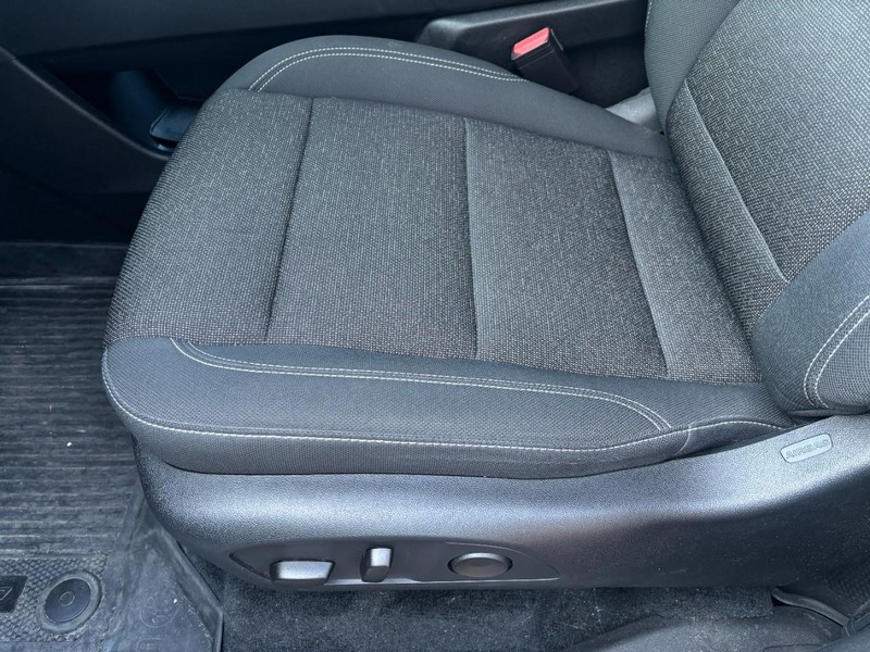 Chevrolet Traverse Vehicle Full-screen Gallery Image 15