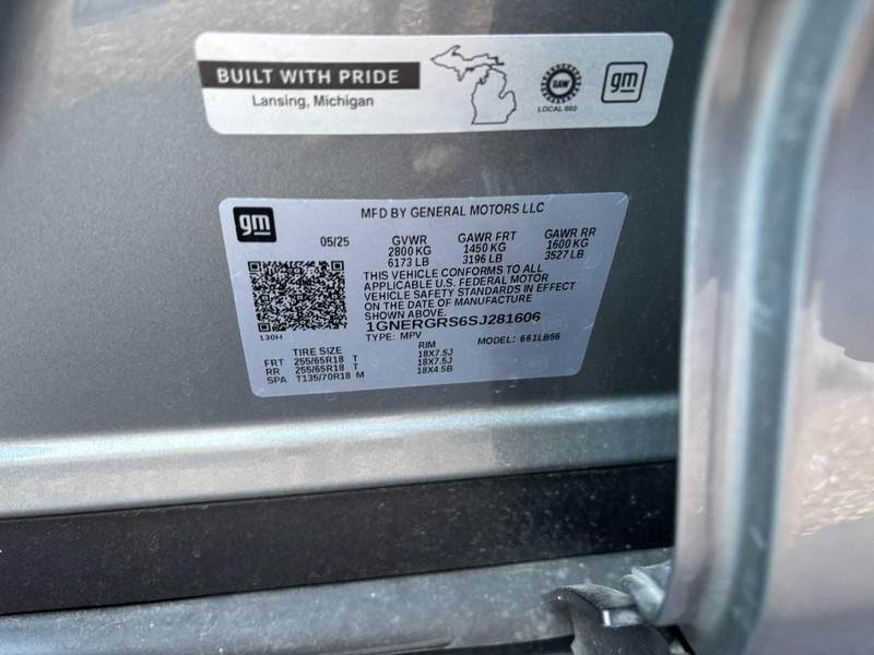 Chevrolet Traverse Vehicle Full-screen Gallery Image 16
