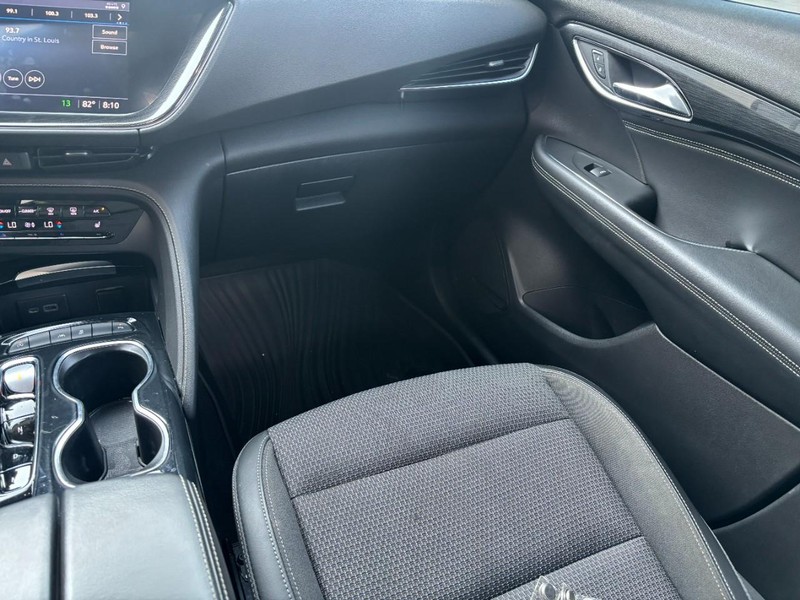 Buick Envision Vehicle Full-screen Gallery Image 13