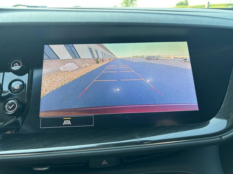 Buick Envision Vehicle Full-screen Gallery Image 18