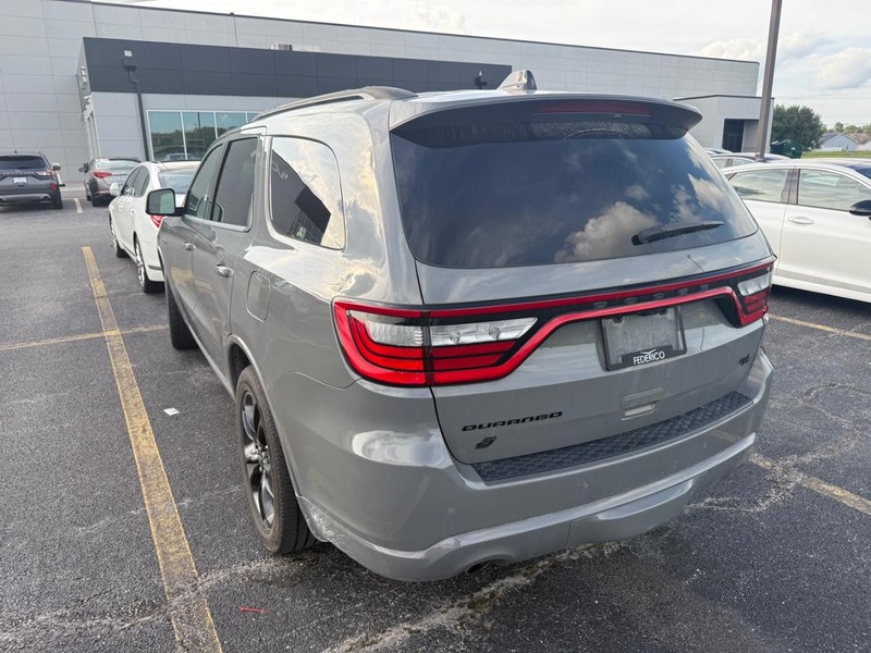 Dodge Durango Vehicle Full-screen Gallery Image 04