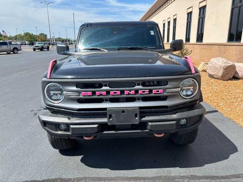 Ford Bronco Vehicle Full-screen Gallery Image 08