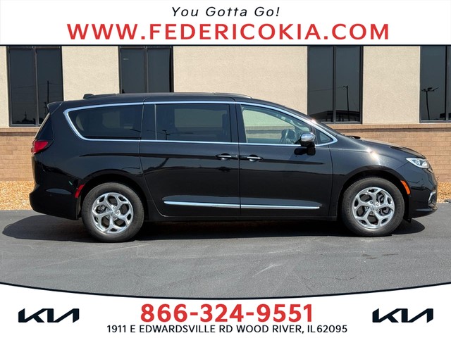 Wood River IL 2022 Chrysler Pacifica more details - chrysler pacifica