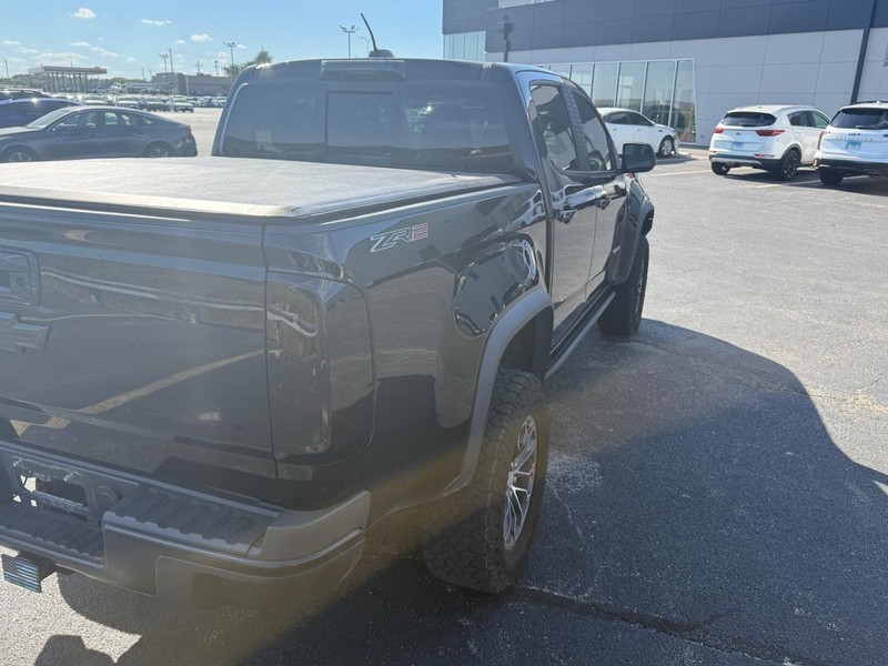 Chevrolet Colorado Vehicle Full-screen Gallery Image 10