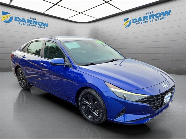 Hyundai Elantra Vehicle Full-screen Gallery Image 07