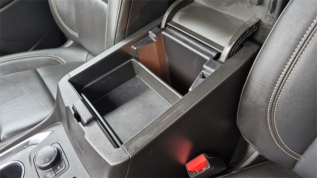 Chevrolet Traverse Vehicle Full-screen Gallery Image 23