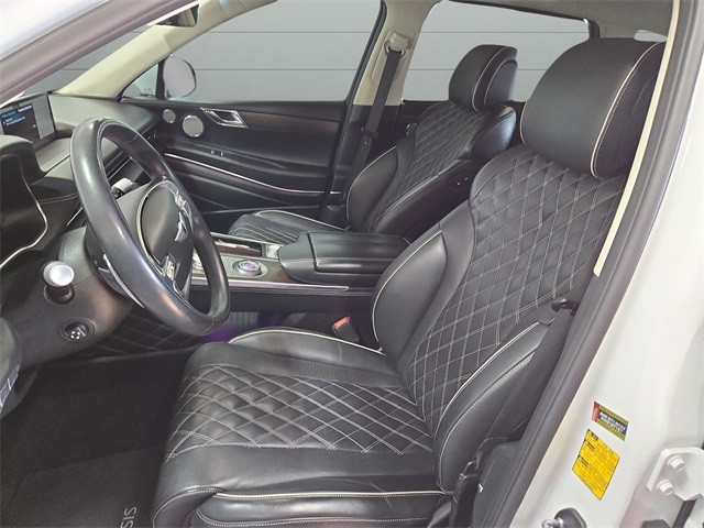 Genesis GV80 Vehicle Full-screen Gallery Image 10