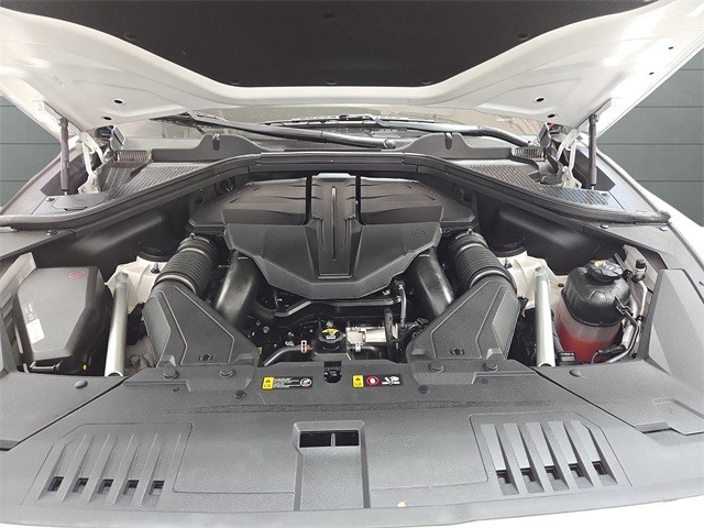 Genesis GV80 Vehicle Full-screen Gallery Image 40