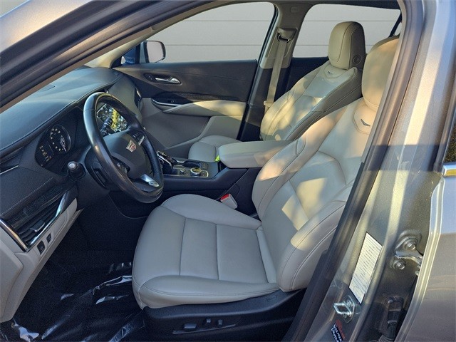 Cadillac XT4 Vehicle Full-screen Gallery Image 10