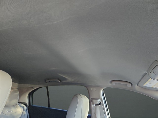 Cadillac XT4 Vehicle Full-screen Gallery Image 16