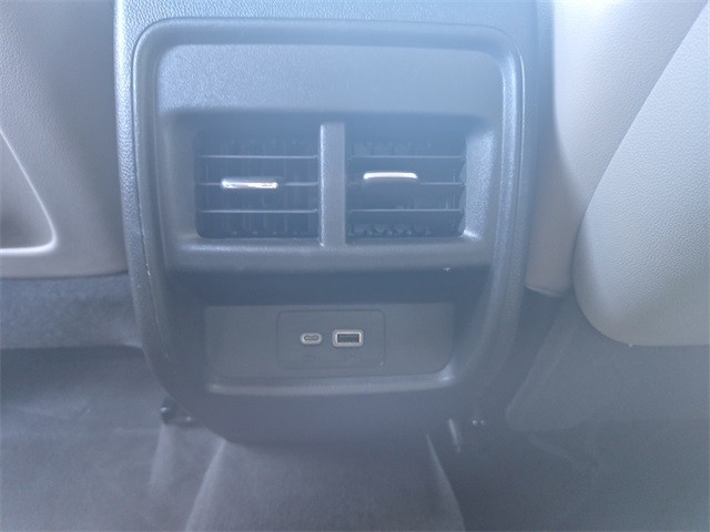 Cadillac XT4 Vehicle Full-screen Gallery Image 18