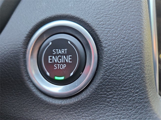 Cadillac XT4 Vehicle Full-screen Gallery Image 21