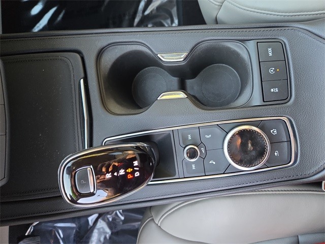 Cadillac XT4 Vehicle Full-screen Gallery Image 23