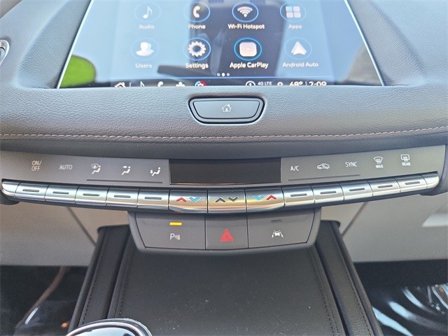Cadillac XT4 Vehicle Full-screen Gallery Image 30