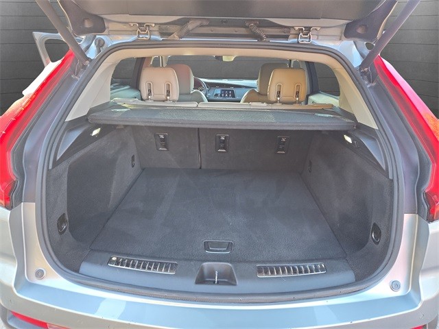 Cadillac XT4 Vehicle Full-screen Gallery Image 31