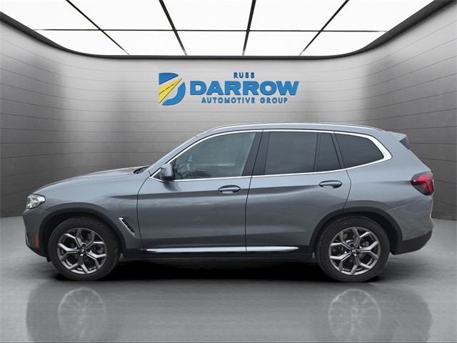 BMW X3 Vehicle Full-screen Gallery Image 02